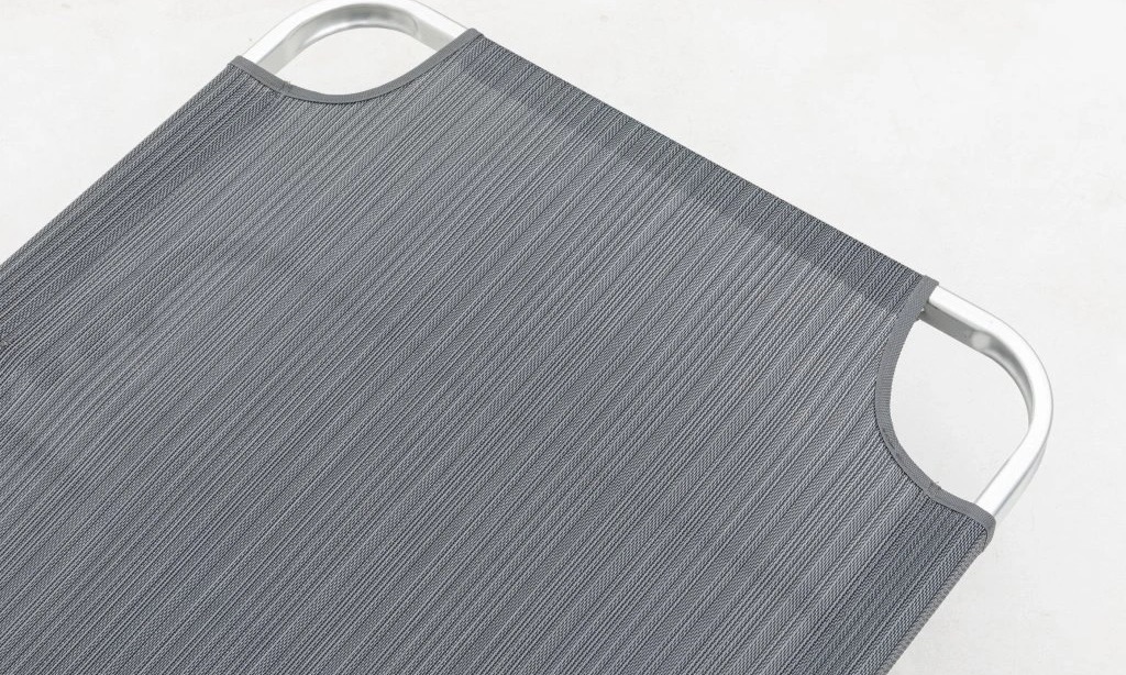Zahradní lehátko De-Luxe XL Doppler s dvojitou hliníkovou konstrukcí a textilním výpletem na terase